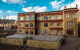 Hotel Alpine Ladakh